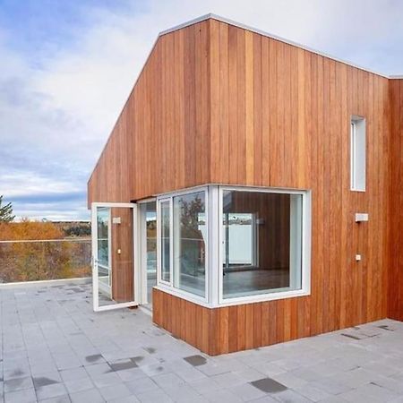 Modern Luxury Apartment - Ocean & Mountain Views 레이캬비크 외부 사진